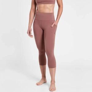 Athleta Salutation Stash Pocket II Capri - Hearth Rose Color SMALL